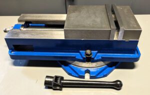 Machine Vise Single-Station 8" Jaw Width 8-1/4" Opening Swivel Base 428-72811