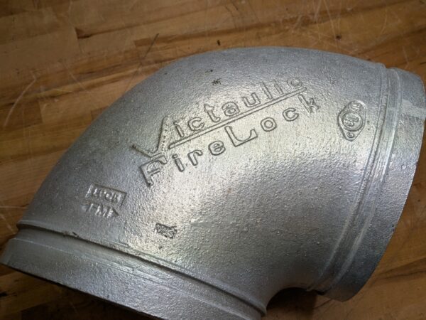 Victaulic Firelock 90 Degree Grooved Elbow 8 In. Galvanized 8/219.1 No. 001