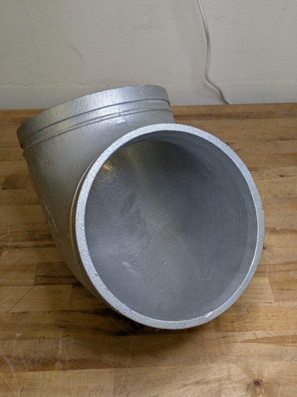 Victaulic Firelock 90 Degree Grooved Elbow 8 In. Galvanized 8/219.1 No. 001