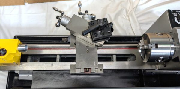 ENCO 7" x 12" Bench Lathe Variable Speed 3MT / 2MT 110V C2(7"X12") *Damaged*