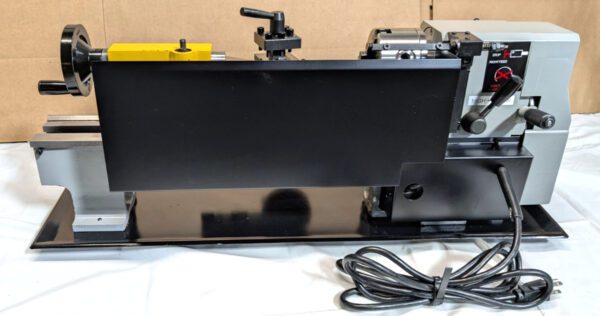 ENCO 7" x 12" Bench Lathe Variable Speed 3MT / 2MT 110V C2(7"X12") *Damaged*