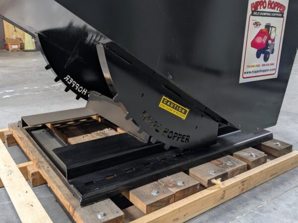 Hippo Hopper Heavy Duty Self-Dumping Hopper w/ Lid and Drain Valve HH24HD