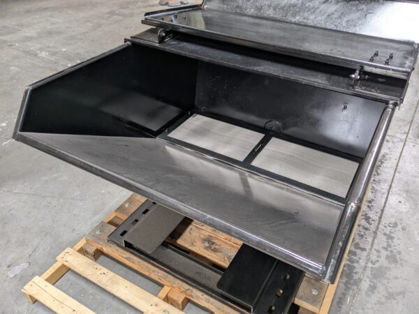 Hippo Hopper Heavy Duty Self-Dumping Hopper w/ Lid and Drain Valve HH24HD