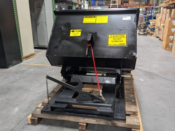 Hippo Hopper Heavy Duty Self-Dumping Hopper w/ Lid and Drain Valve HH24HD