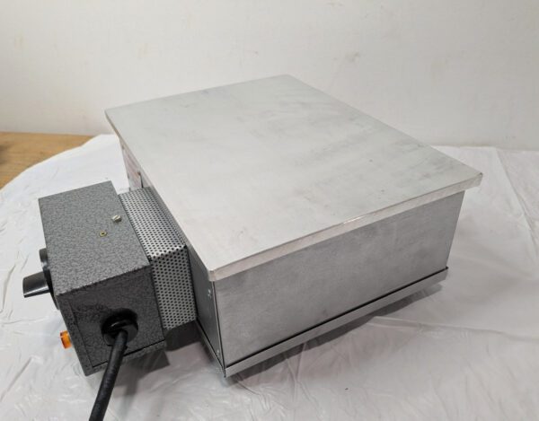 WAAGE Hot Plate 12" X 12" X 6" 115V 1600W 300-650 Degrees 1212-5-1