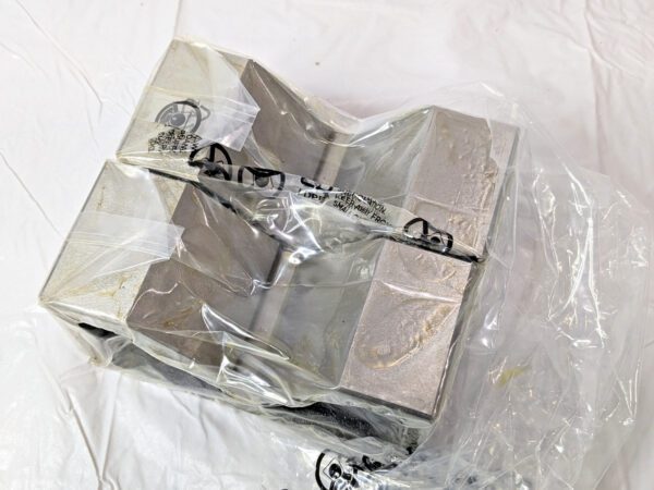 SPI V-Block Pair Cast Iron 6"OAL X 3-1/16" Max Capacity 90° V Angle 63-396-6