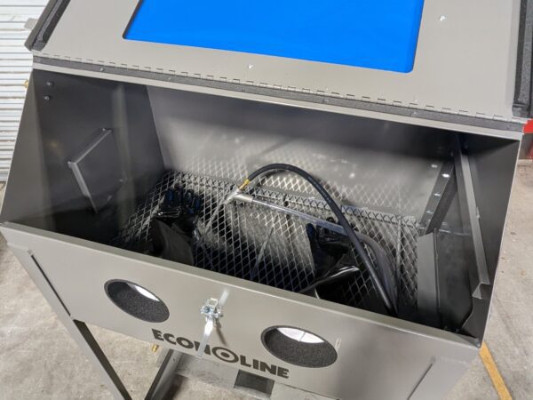 Econoline Free Standing Siphon Blast Cabinet w/ Dust Collector 101694S-A