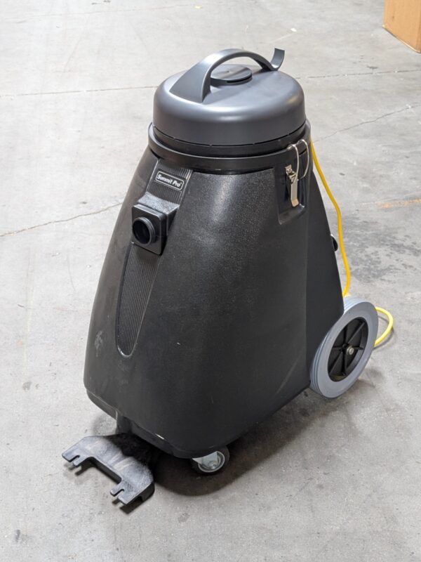 Clarke Summit Pro Wet / Dry Vacuum w/ 18" Front Mounted Squeegee CLARKE18WD