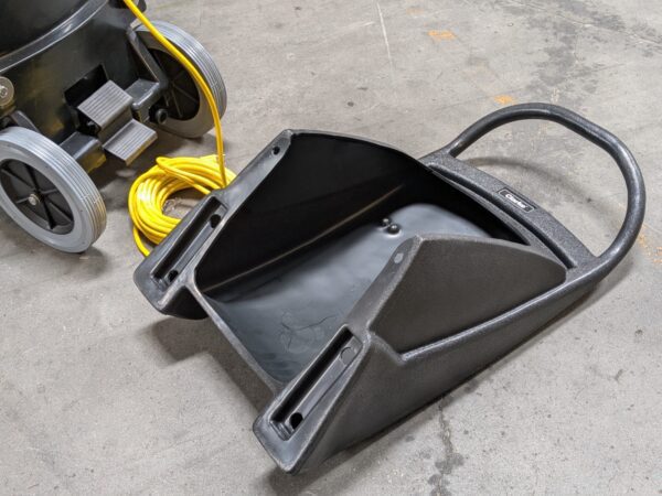 Clarke Summit Pro Wet / Dry Vacuum w/ 18" Front Mounted Squeegee CLARKE18WD