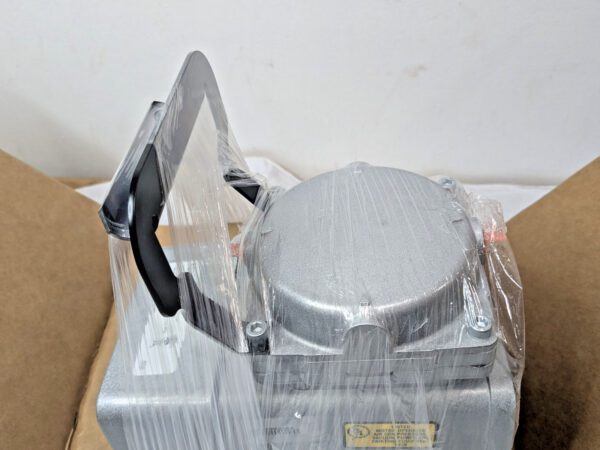 Gast Diaphragm Compressor Vacuum Pump 1/8HP 115V AC 60PSI DOA-P709-AA