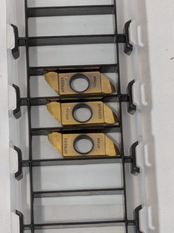 ISCAR Threading Insert: SCIR22MTR003 IC1008, Carbide Qty 3 6405443