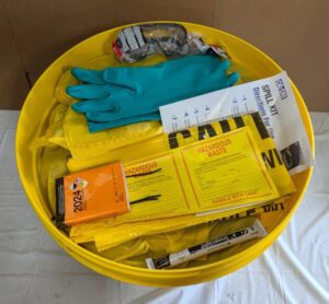 OIL-DRI Spill Kit for Chemical & Hazardous Materials 20 Gal Capacity L90894