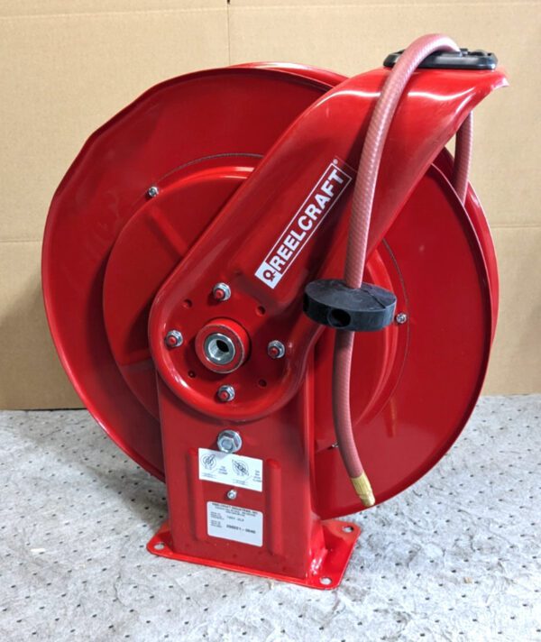 REELCRAFT Hose Reel with Hose 3/8" Hose x 50' 300PSI 7650 OLP *Damaged*