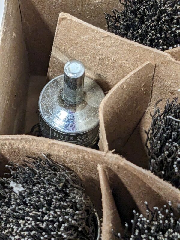 OSBORN End Brushes: 3/4" Dia, Steel, Crimped Wire Qty 12 30061