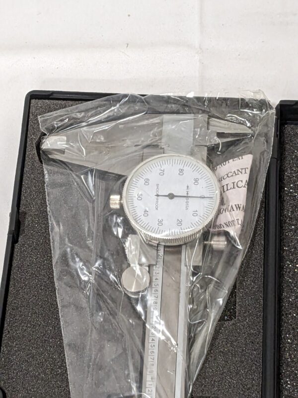 Dial Caliper: 8'' Range, 0.001'' Graduation, 0.1'' per Revolution 76367085