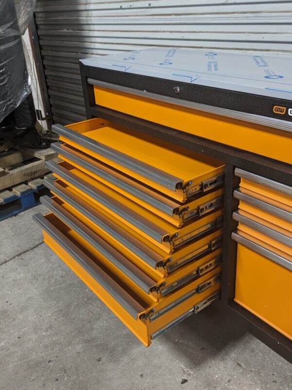 GearWrench Roller Cabinet Tool Box w/ Stainless Steel Top 11 Drawer 83247