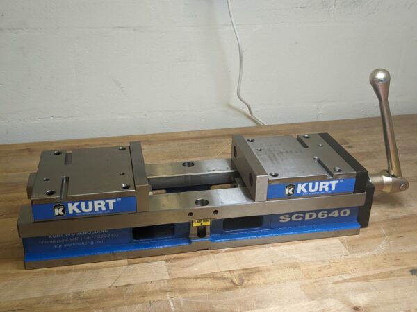 Kurt Self Centering Vise 6" Jaw Width 8" Opening Capacity SCD640