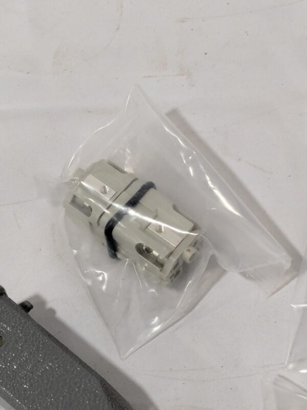 Harting Heavy Duty Power Connectors HAN KIT 4A W/ 3/8 NPT ADAPTER 7310205040001