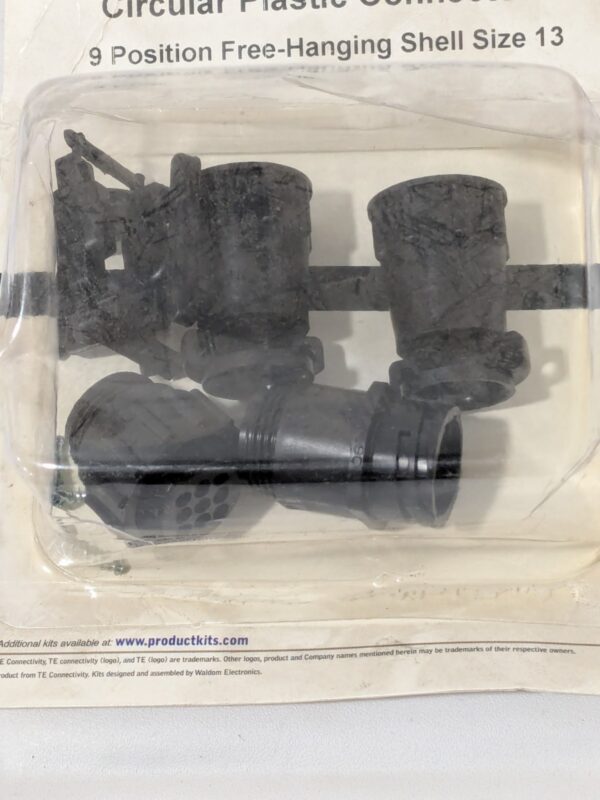 TE Connectivity Panel Mount Plug and Receptacle Kit 744-2