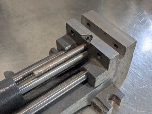 Heinrich Air Vise w/ Double Acting Cylinder 4" Jaw Width DA-4401 Parts / Repair