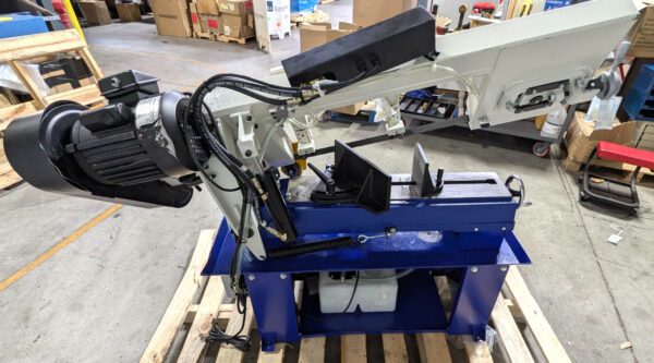 Vectrax 9x16 Horizontal Bandsaw 110V 1.5HP 59833558 *Shipping Damage*