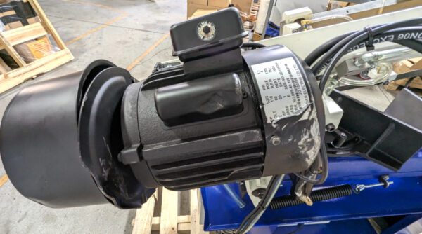 Vectrax 9x16 Horizontal Bandsaw 110V 1.5HP 59833558 *Shipping Damage*