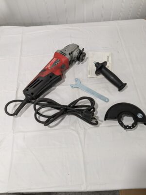 Milwaukee Corded Angle Grinder: 5" Wheel Dia, 11,000 RPM 6117-30 USED