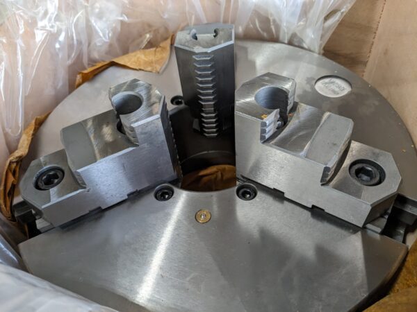 Self Centering 3-Jaw Manual Lathe Chuck 12" Diameter D6 Mount
