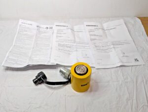 ENERPAC 10 Ton Low Height Cylinder 10000 PSI 1.5" Stroke RCS101