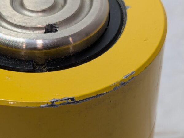 ENERPAC 10 Ton Low Height Cylinder 10000 PSI 1.5" Stroke RCS101