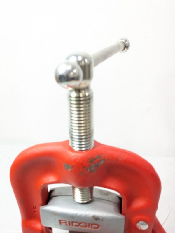 RIDGID Bench Yoke Vise 1/8 - 3"/3-75MM No 23A 40090 INCOMPLETE