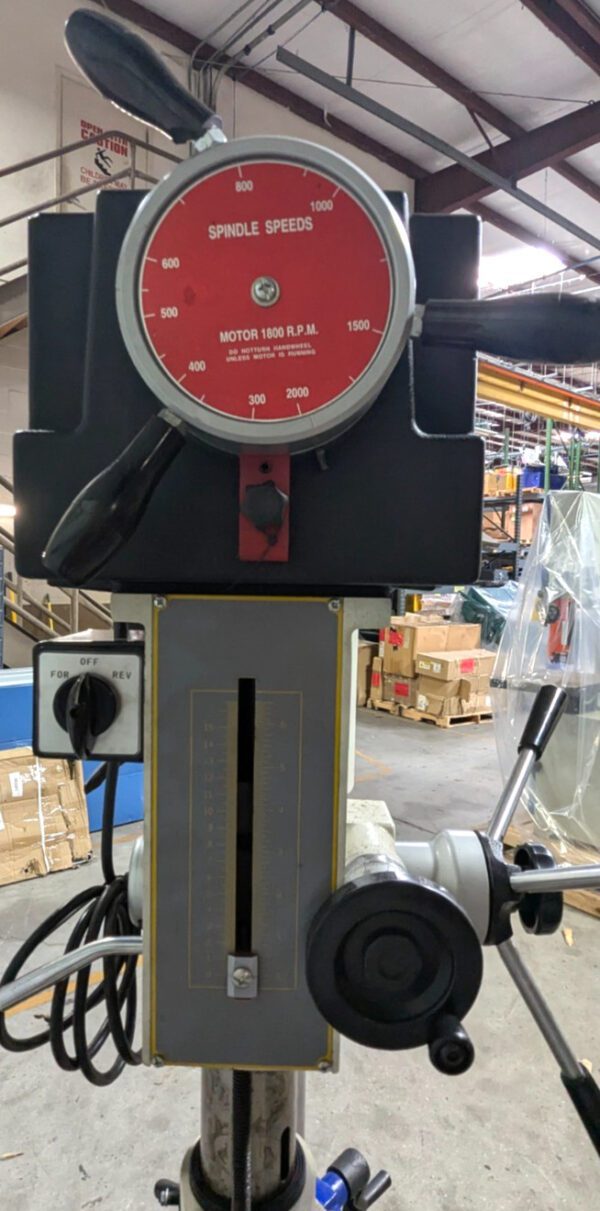 VECTRAX 20" Floor Standing Drill Press 1.5 hp 220V RF-401VS/1 *NOT WORKING*