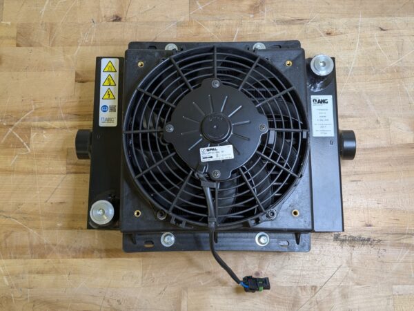 AKG Forced Air Oil Cooler 2 to 30 GPM 377 PSI Max. 12VDC Motor D10-12
