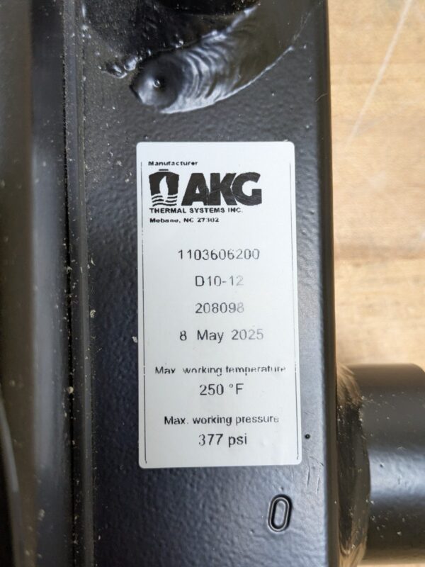 AKG Forced Air Oil Cooler 2 to 30 GPM 377 PSI Max. 12VDC Motor D10-12