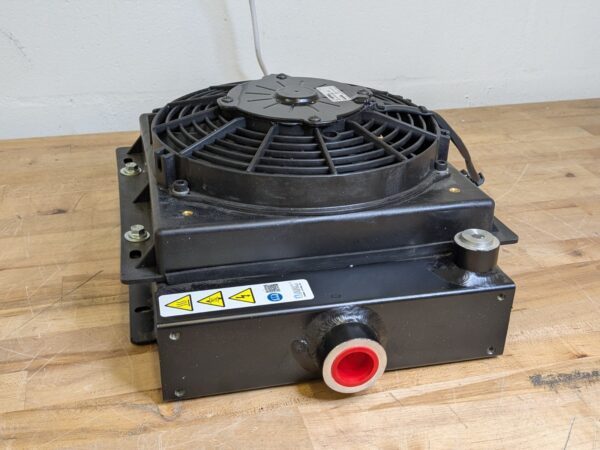 AKG Forced Air Oil Cooler 2 to 30 GPM 377 PSI Max. 12VDC Motor D10-12