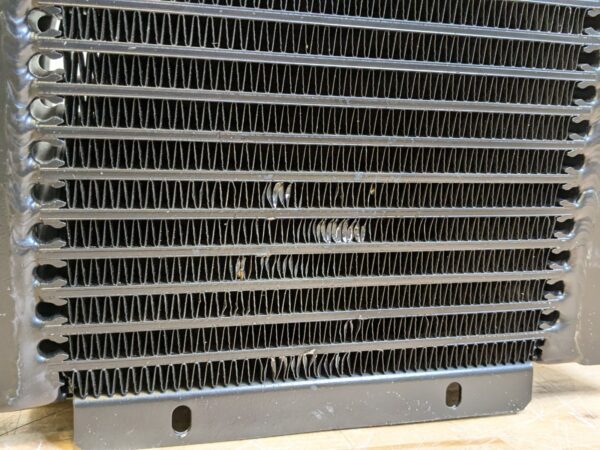 AKG Forced Air Oil Cooler 2 to 30 GPM 377 PSI Max. 12VDC Motor D10-12