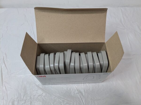 BOX OF 20 3M Filter Retainers 501 7100211073
