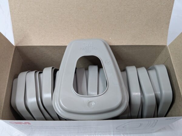BOX OF 20 3M Filter Retainers 501 7100211073