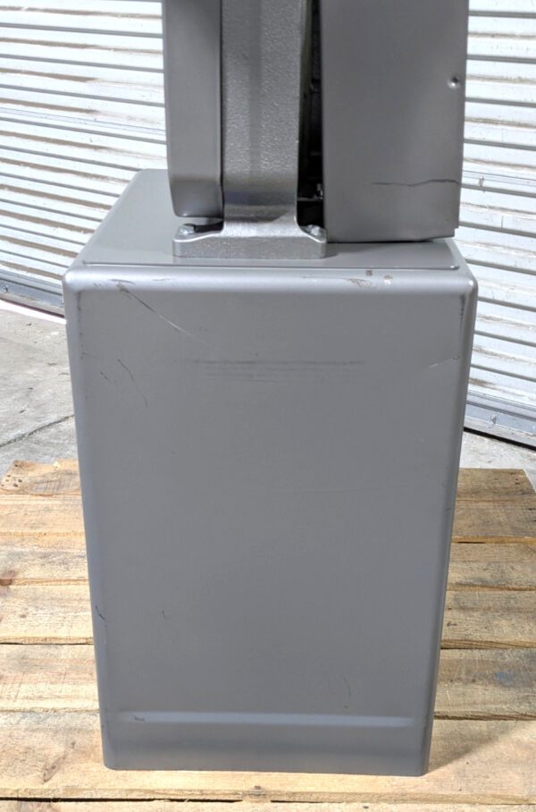 JET J-8201K 14" Vertical Bandsaw 1HP - 115/230V 1PH 414500 *Scratch & Dent*
