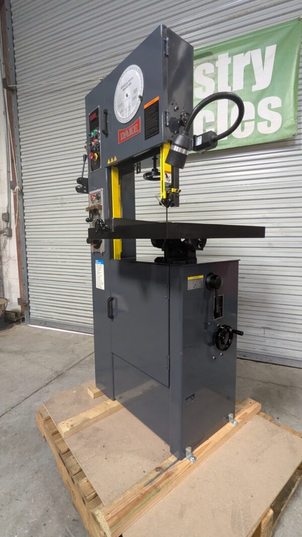 DAKE V-16 Vertical Bandsaw - 220/440V 3PH 2HP 987030 *Shipping Damage*