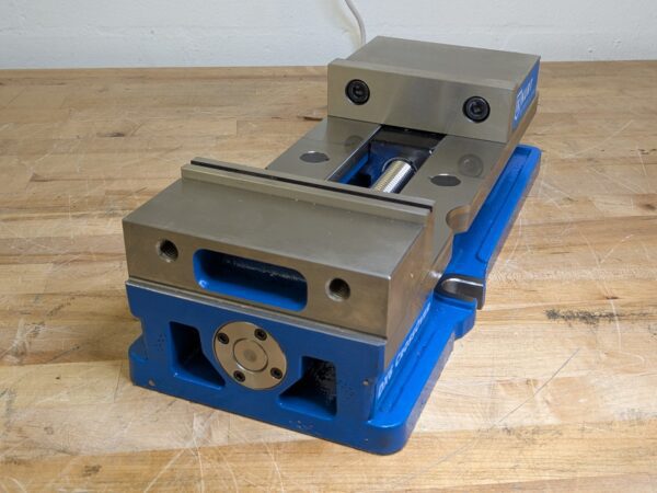 Kurt DX6 CrossOver Precision Machine Vise 6" Jaw Width 9" Opening Capacity