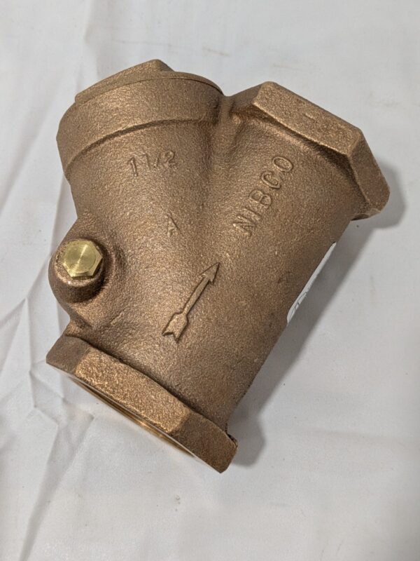 NIBCO Check Valve: 1-1/2" Pipe Y-Pattern, FNPT x FNPT, 200 WOG NL7300C