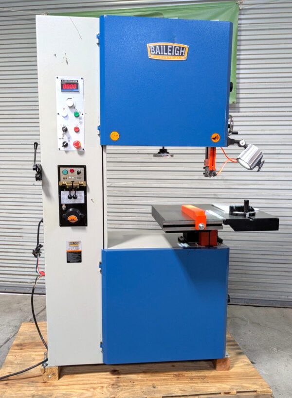 BAILEIGH Vertical Bandsaw 220V 3PH Variable Speed BSV-24VS-V2 *Scratch & Dent*