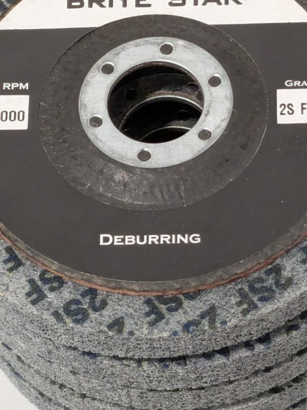 Brite Star Deburring Disc: 4-1/2" Dia, 7/8" Hole, Fine Grade Qty 5 66261112570