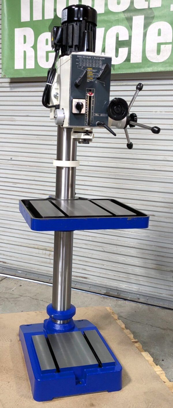 VECTRAX MILL / DRILL PRESS 1 hp 220 V 3ph 3MT RF-40HS/3 *Scratch & Dent*