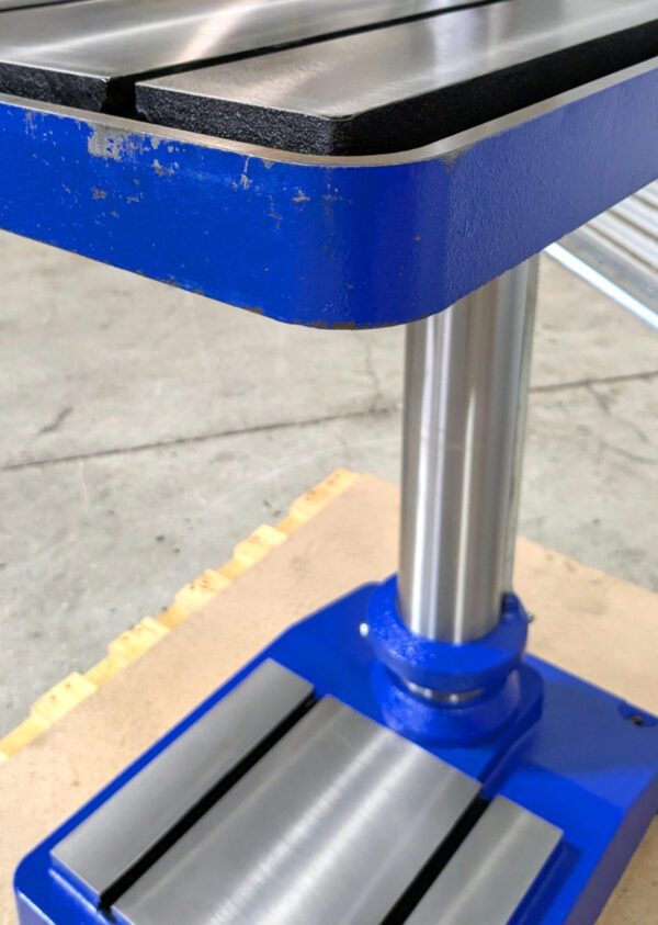 VECTRAX MILL / DRILL PRESS 1 hp 220 V 3ph 3MT RF-40HS/3 *Scratch & Dent*