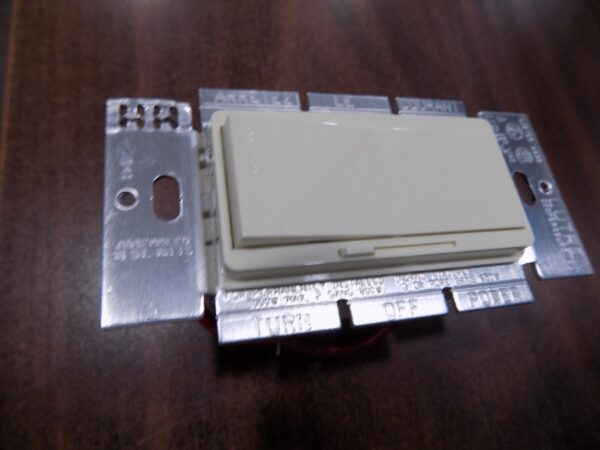 Lutron DVLV-10P-AL Diva 1000VA 800W Magnetic Low Voltage Single Pole Dimmer