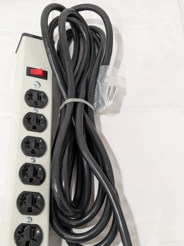Legrand Multi-Outlet Power Unit 120V 20A 13-1/4"L, 6 Outlets 15' Cord ULB620-15