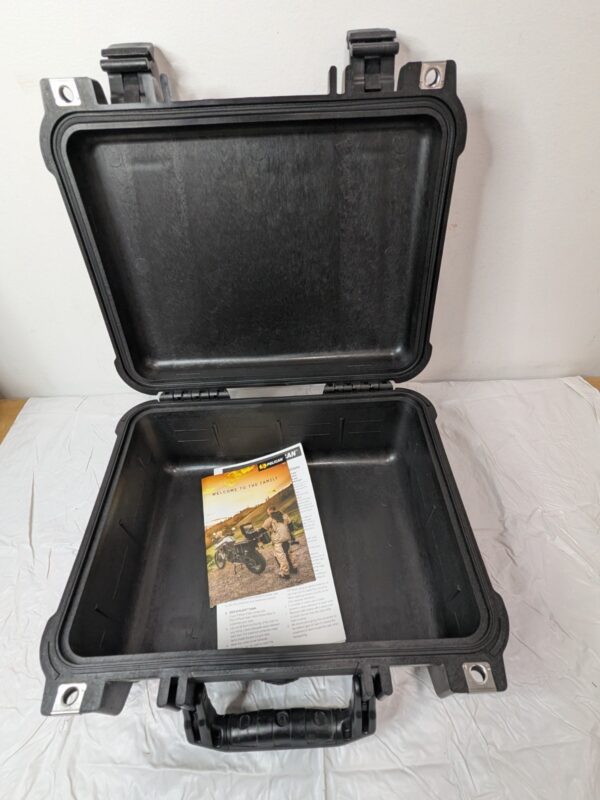 Pelican 1400NF Case without Foam Black 1400-001-110