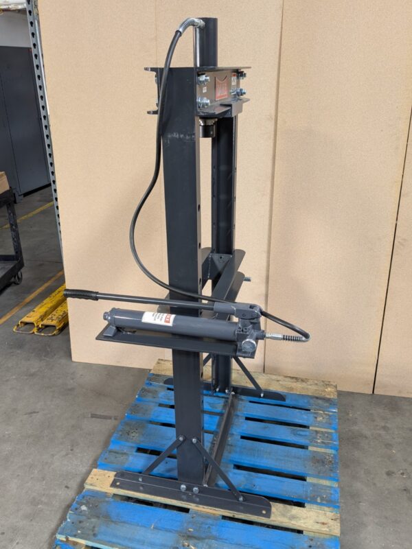 Dake Manual Hydraulic Shop Press 20 Ton Max. Pressure 8" Stroke 972220